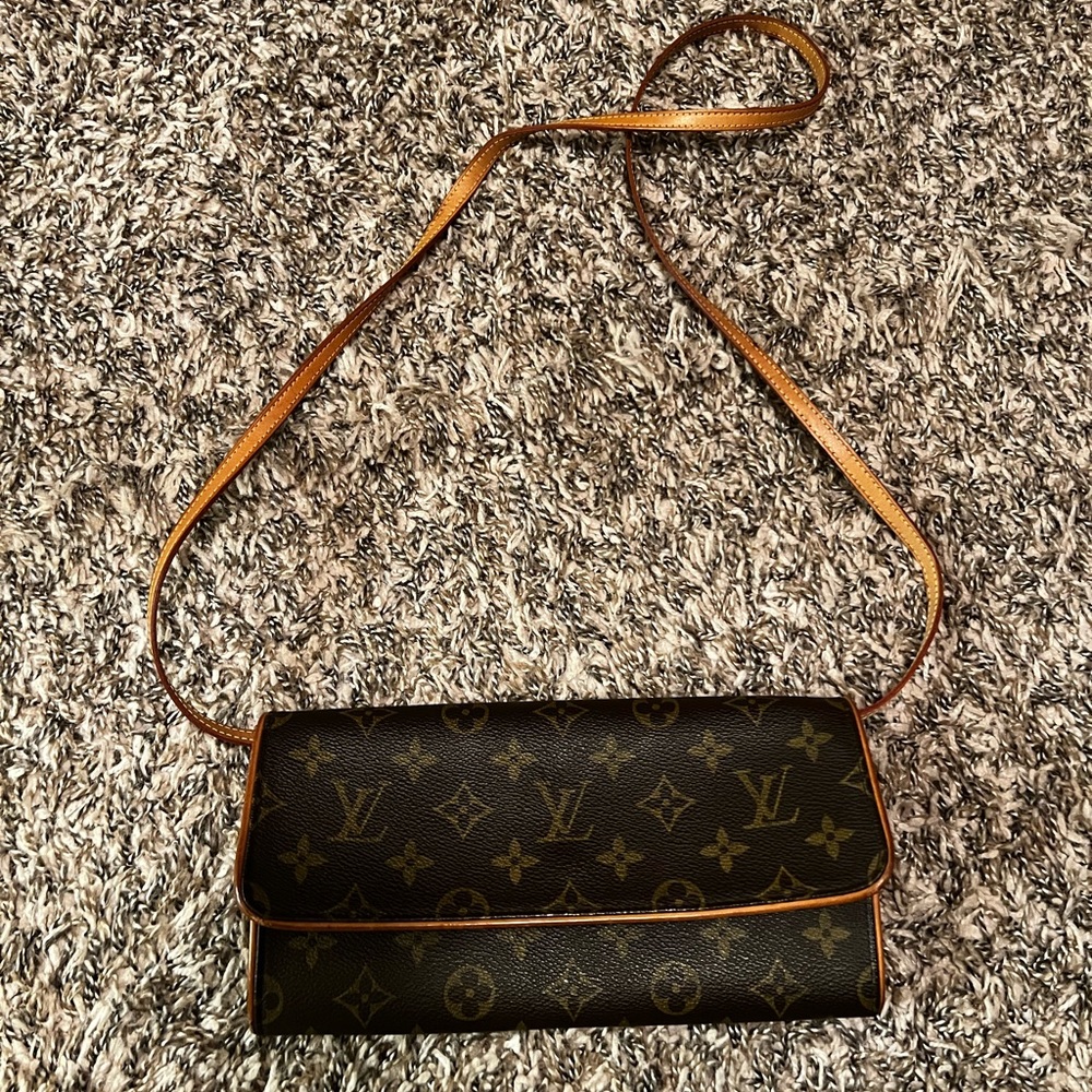 Louie Vuitton Pochette Twin bag